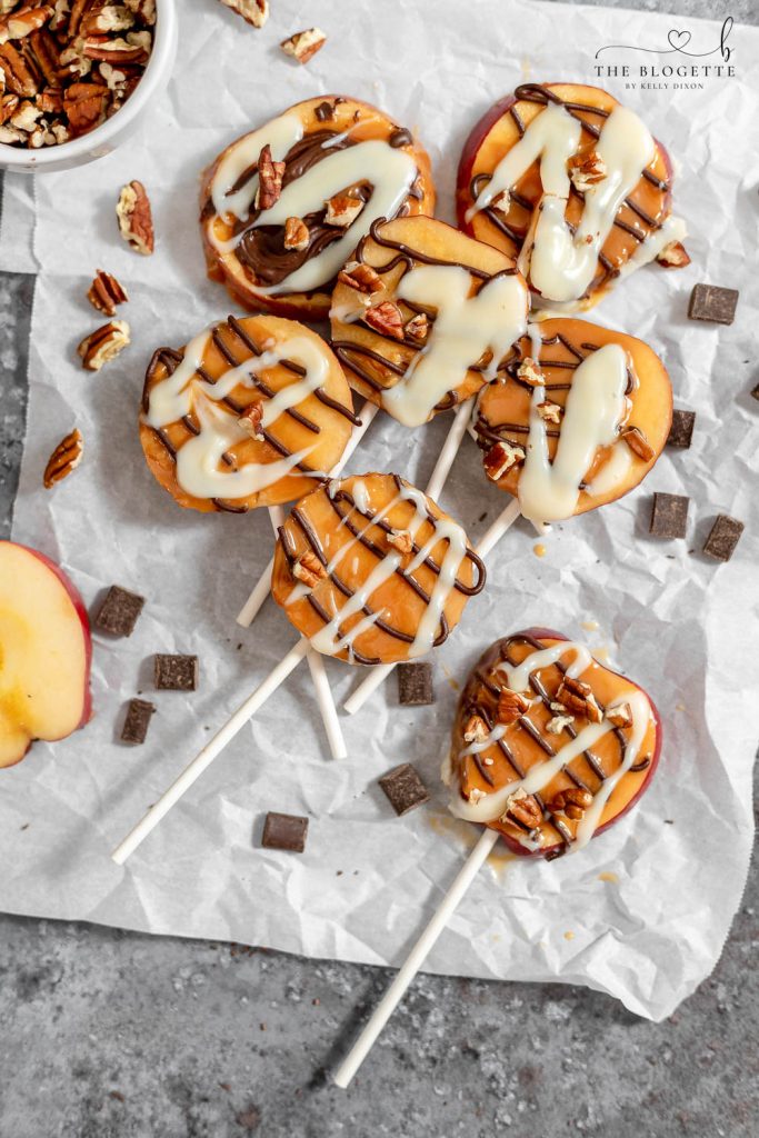 Easy Caramel Apple Slices! Make this fall apple treat with all of your favorite toppings!