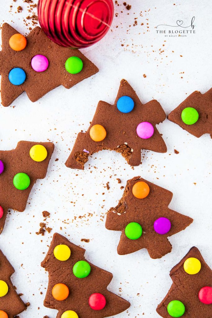 These creative, adorable, and fun cookies with M&M lights are super easy to make. M&M Christmas Tree Cookies are a kid's favorite to make and are a great treat when you are with friends, family, or company.