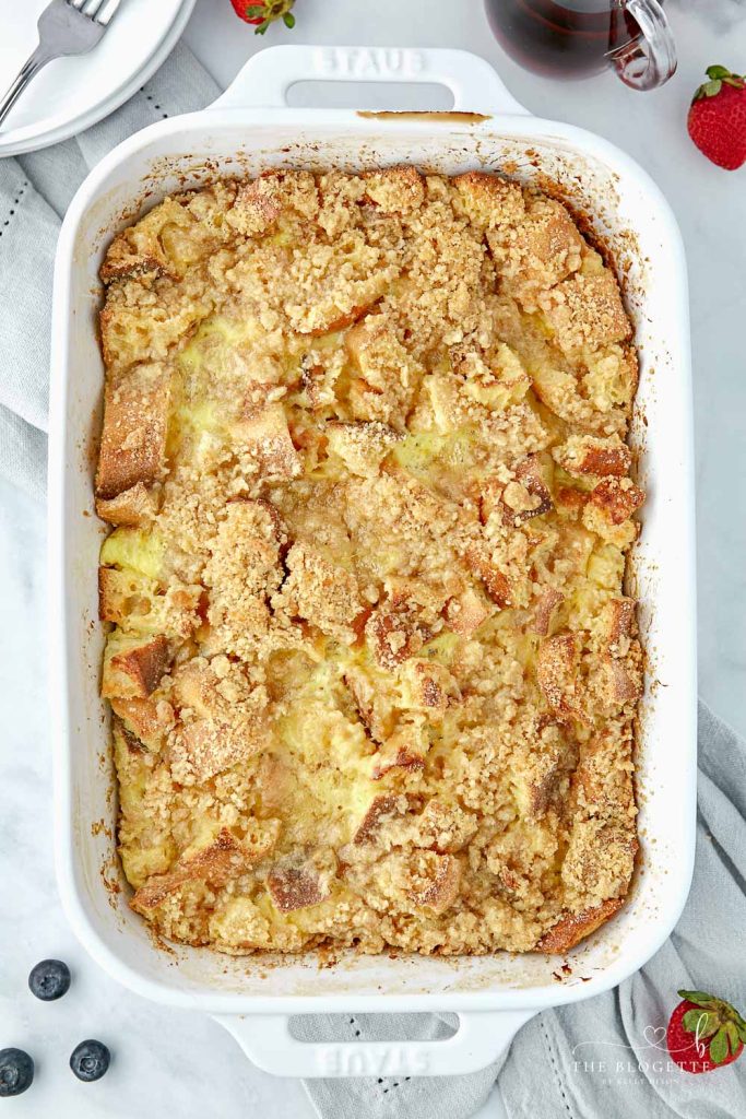 Delicious Overnight French Toast Casserole is perfect for a weekend breakfast or a holiday brunch! A sweet and filling crowd-pleaser.