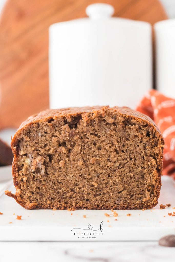 Move over ordinary Banana Bread, Chocolate Banana Bread is next up on the menu! This freezer-friendly quick bread requires just a few easy ingredients and just a few minutes of prep.