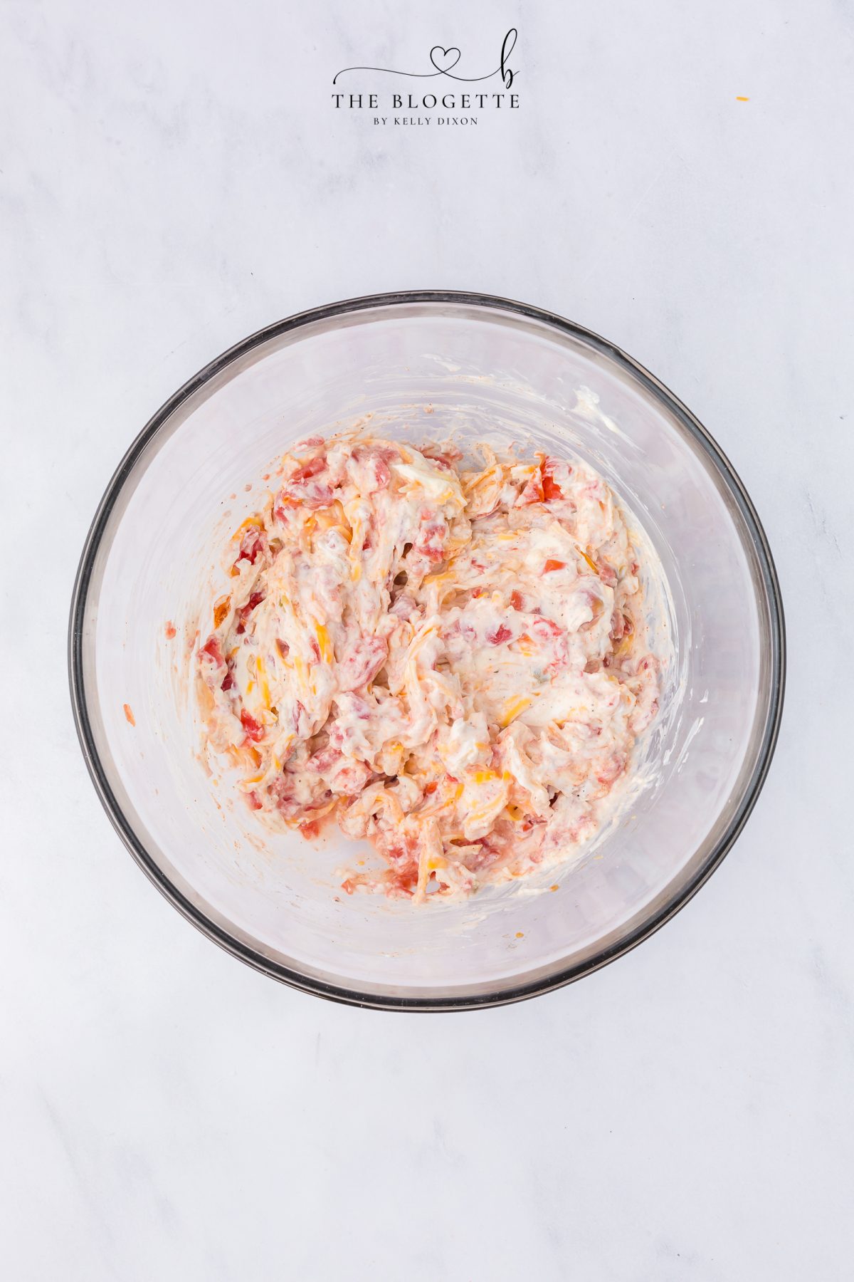 Prepare the base of the dip