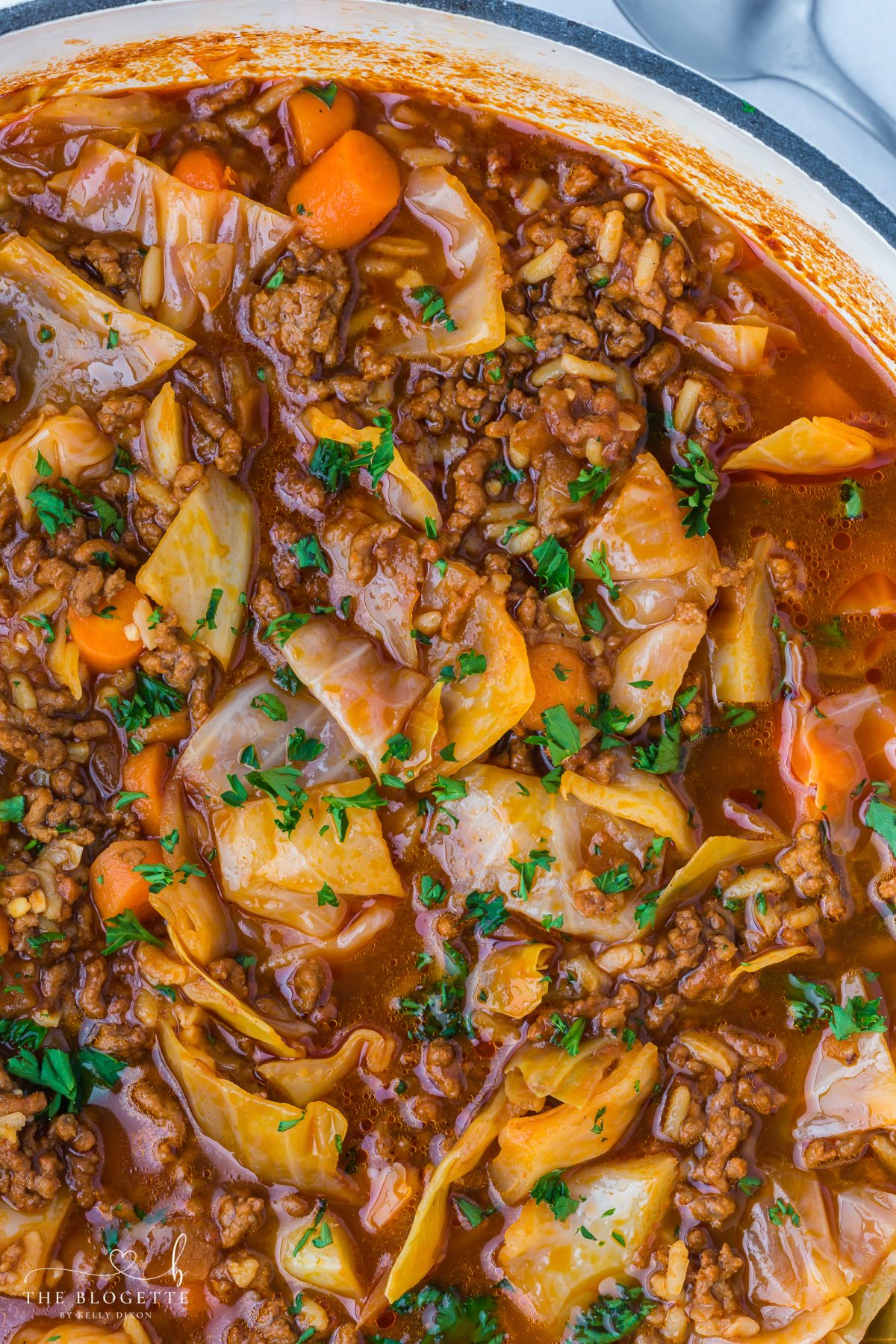 This easy cabbage roll soup recipe is comforting, filling, and perfect for cozy dinners.